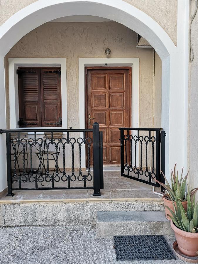 Villa Perissa Thira Luaran gambar