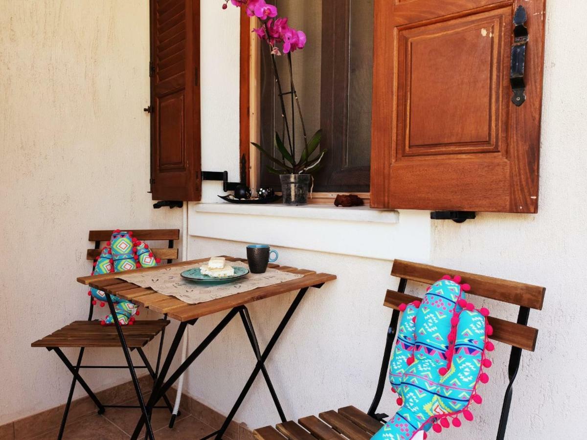 Villa Perissa Thira Luaran gambar